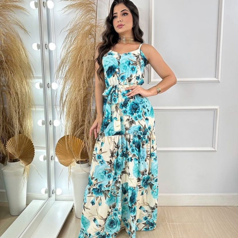 New stunning flowy floral dress